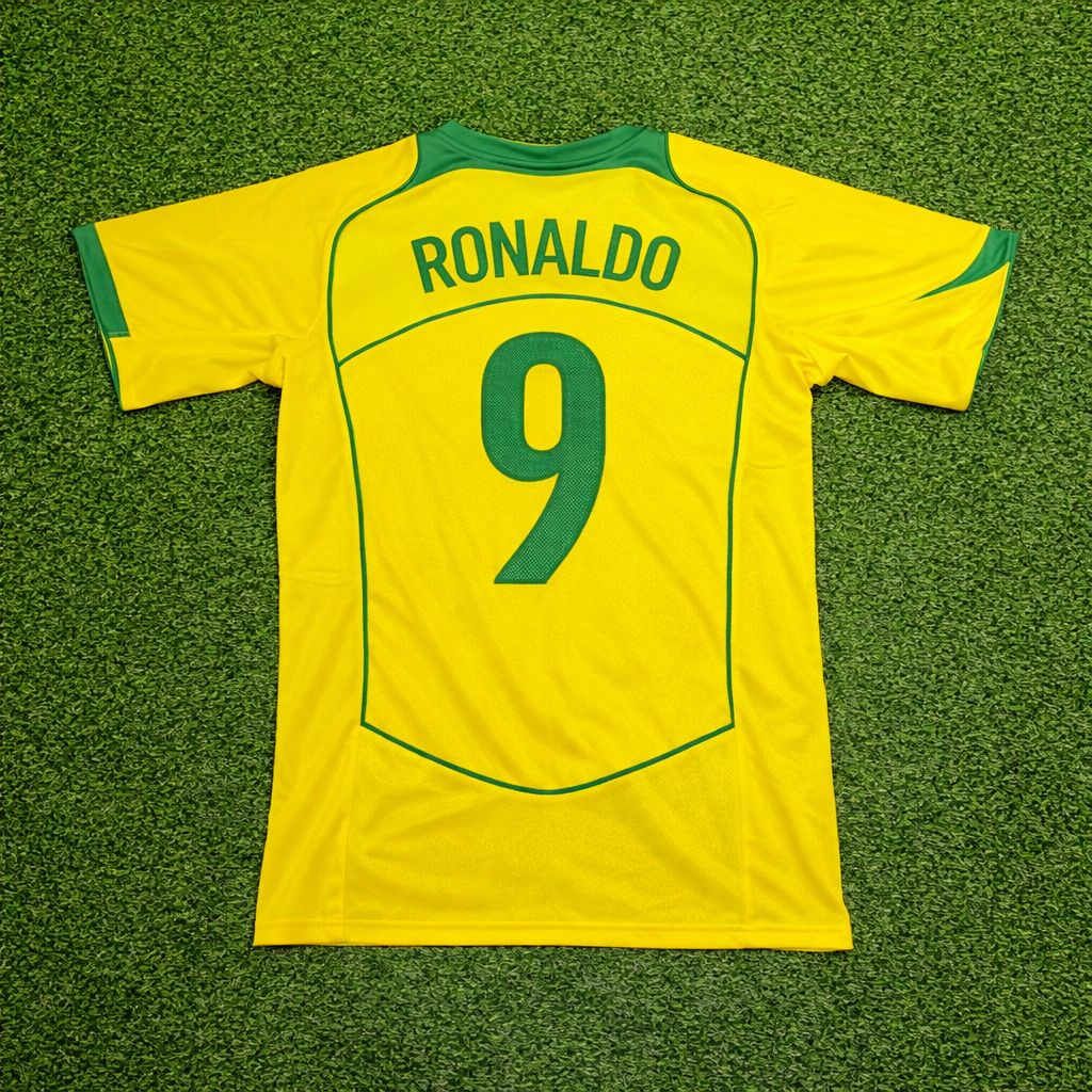 Camisa Retrô Brasil do Ronaldo Fenômeno Copa 2006