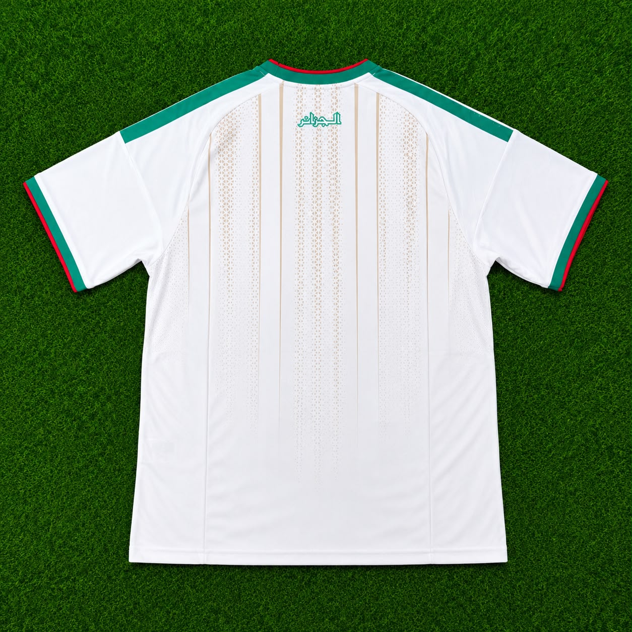 CAMISA DA SELEÇÃO  DA  ARGELIA  MODELO 2026  TAILANDESA 