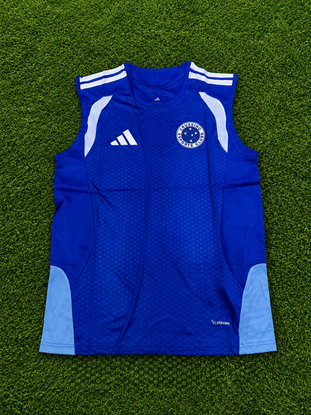 Camisa regata de treino do Cruzeiro Esporte Clube,