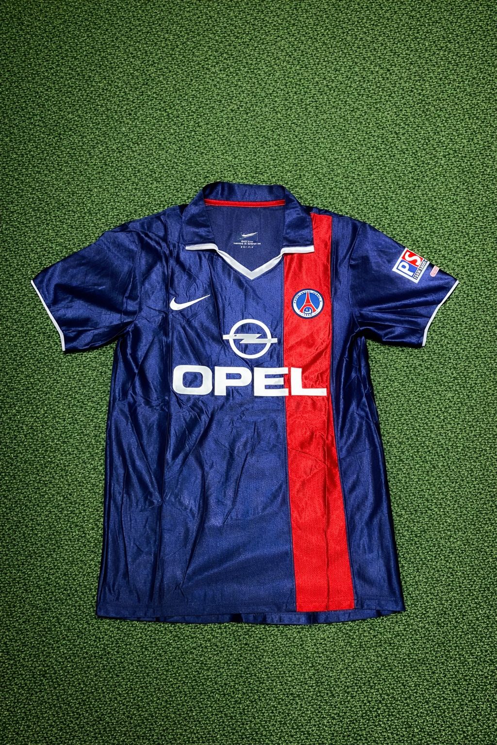 Camisa Retrô Paris Saint-Germain (PSG) 2001/02 Nike Opel